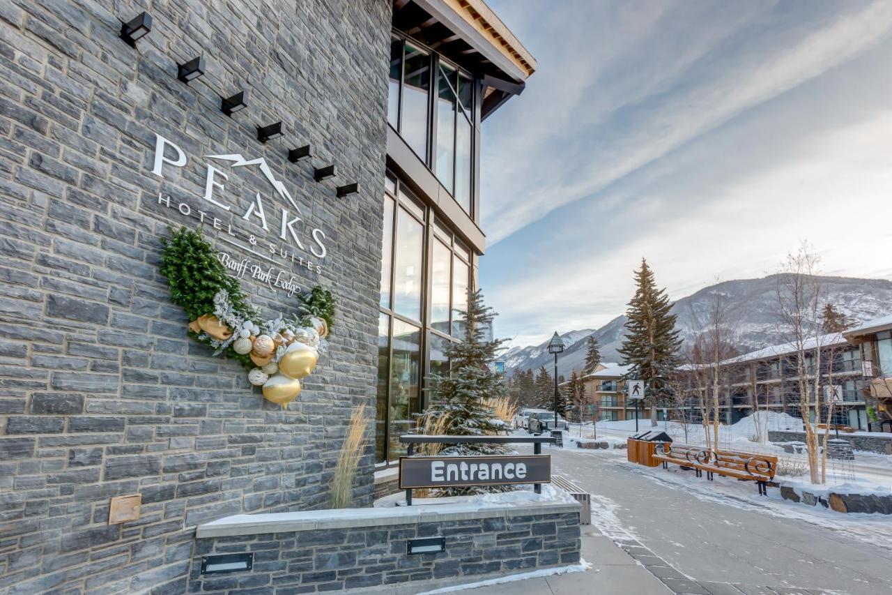 Peaks Hotel And Suites Banff Exterior photo
